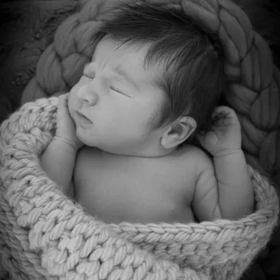 Photogra Bébé après la naissance de Bourges à St Amand Montrond - Cher (18)